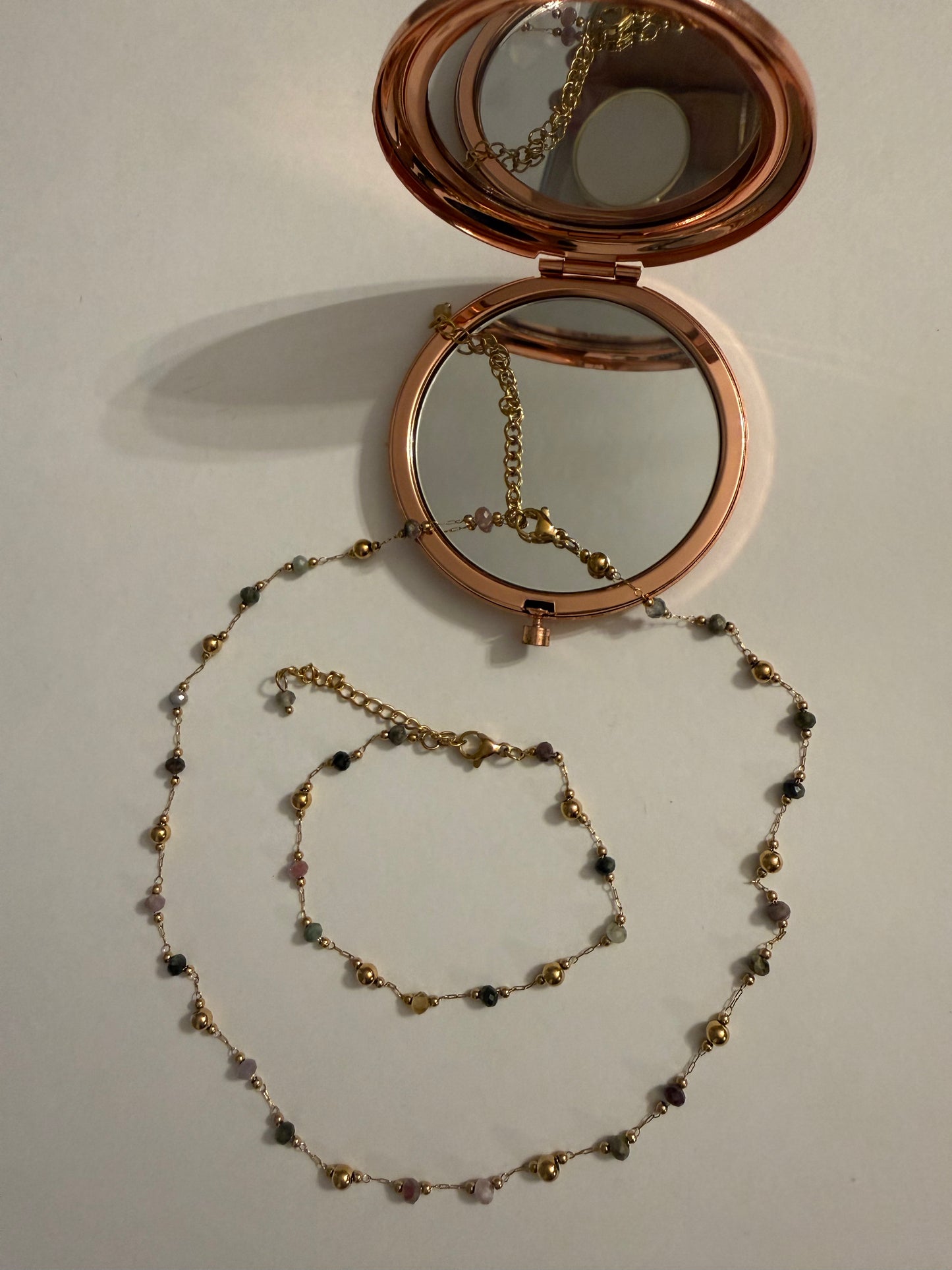 Set Olivia