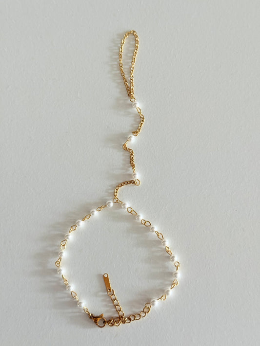 Pearl Touch Bracelet