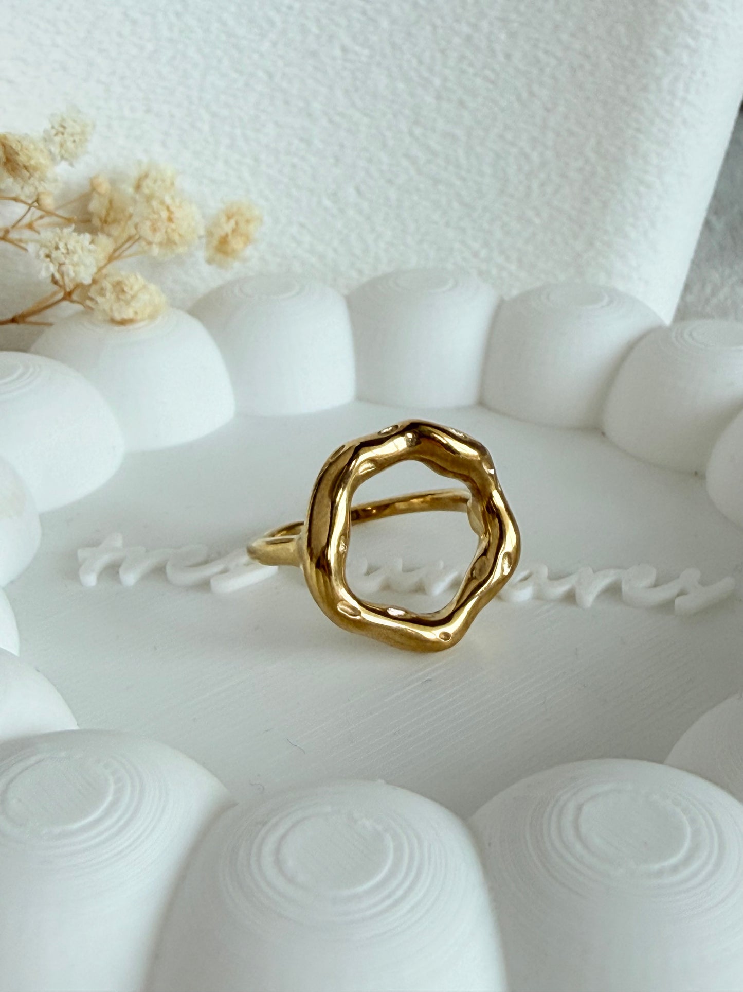 Essence Ring