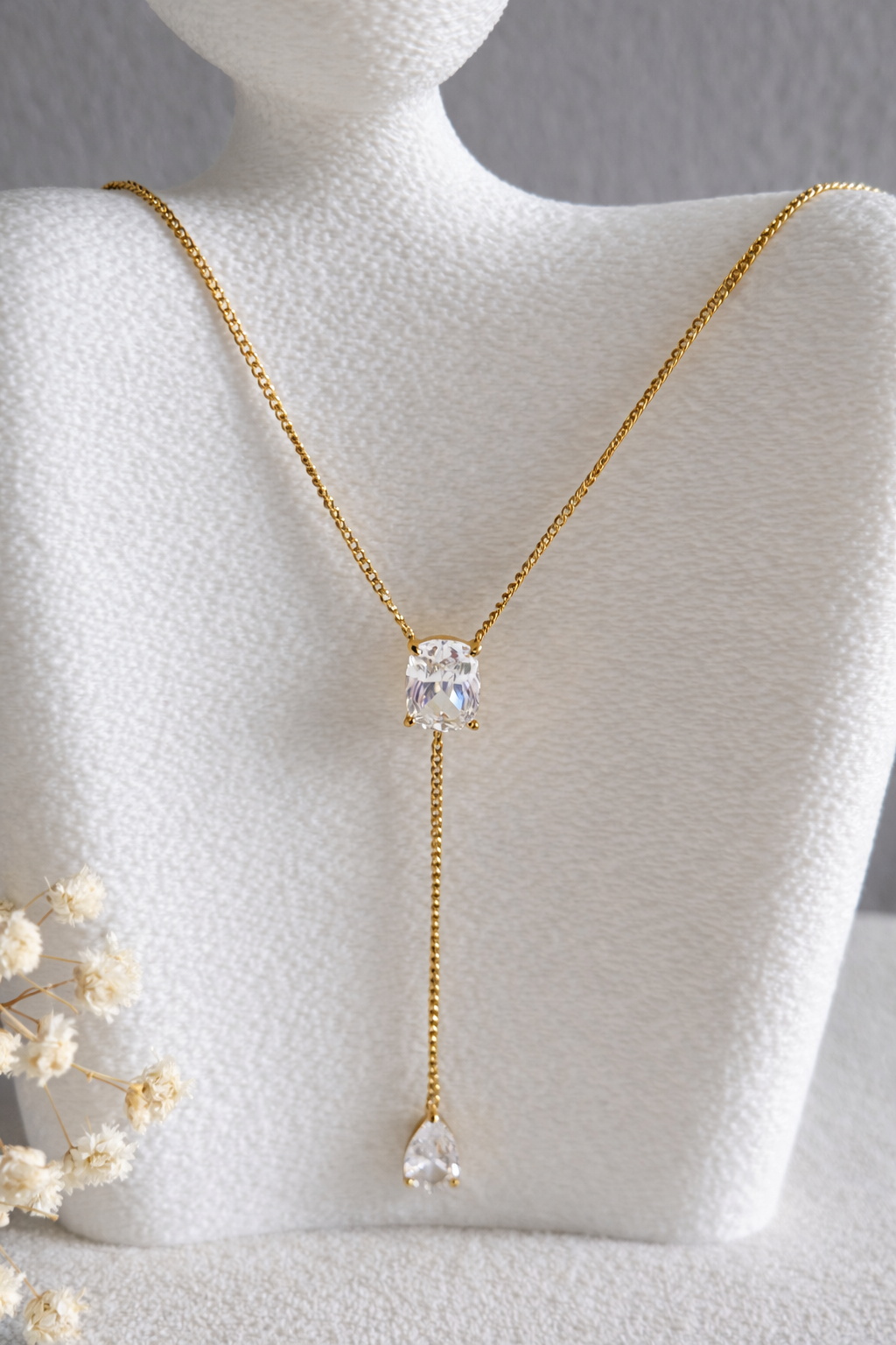 Altis Necklace