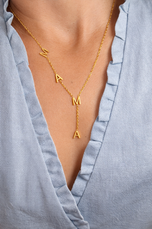 Mamá Necklace