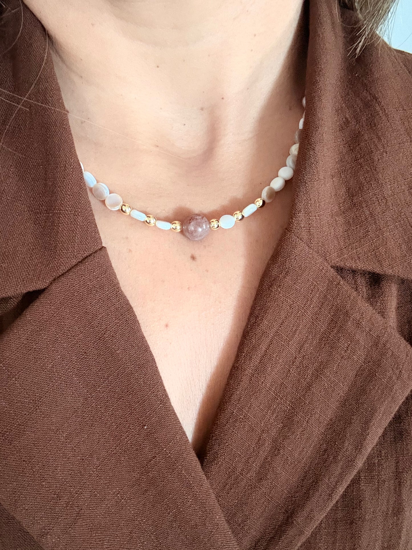 Neutral Stones Necklace
