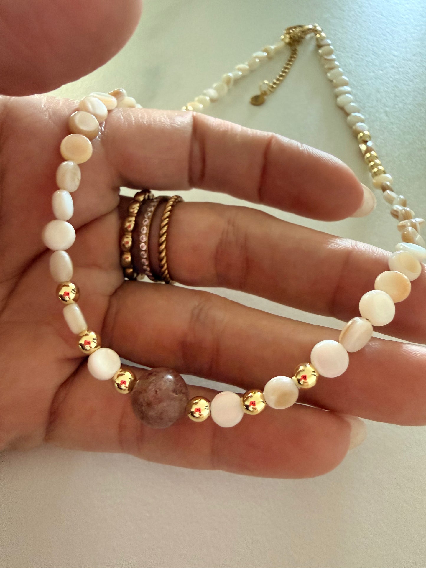 Neutral Stones Necklace