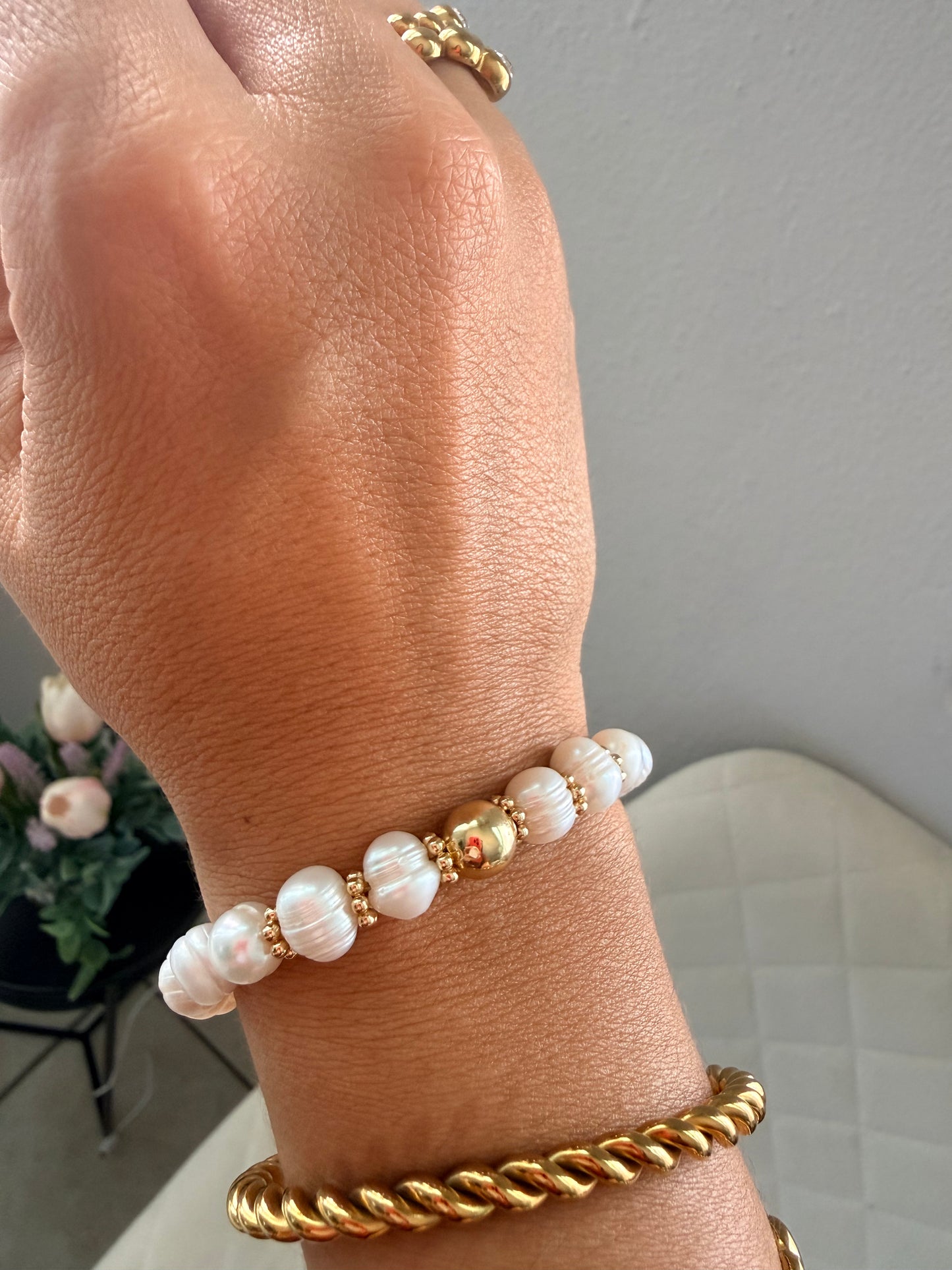 Luvie Pearl Bracelet